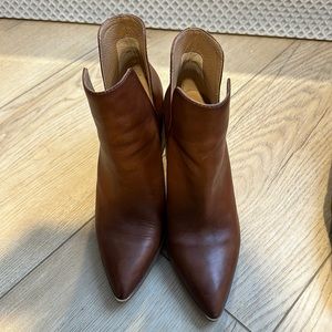 Steve Madden Kaylah Ankle Booties